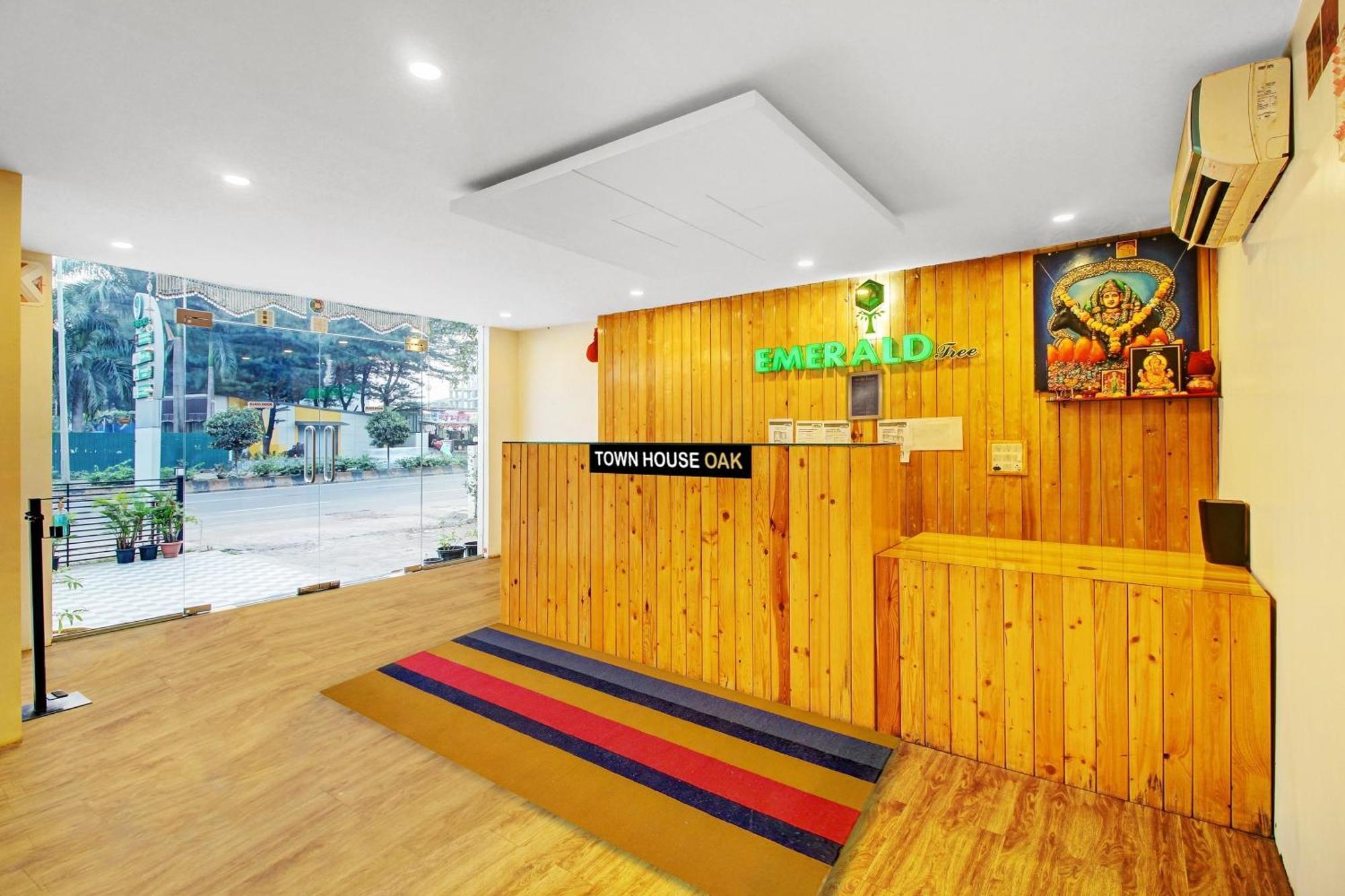 Townhouse Oak The Emerald Tree 4*