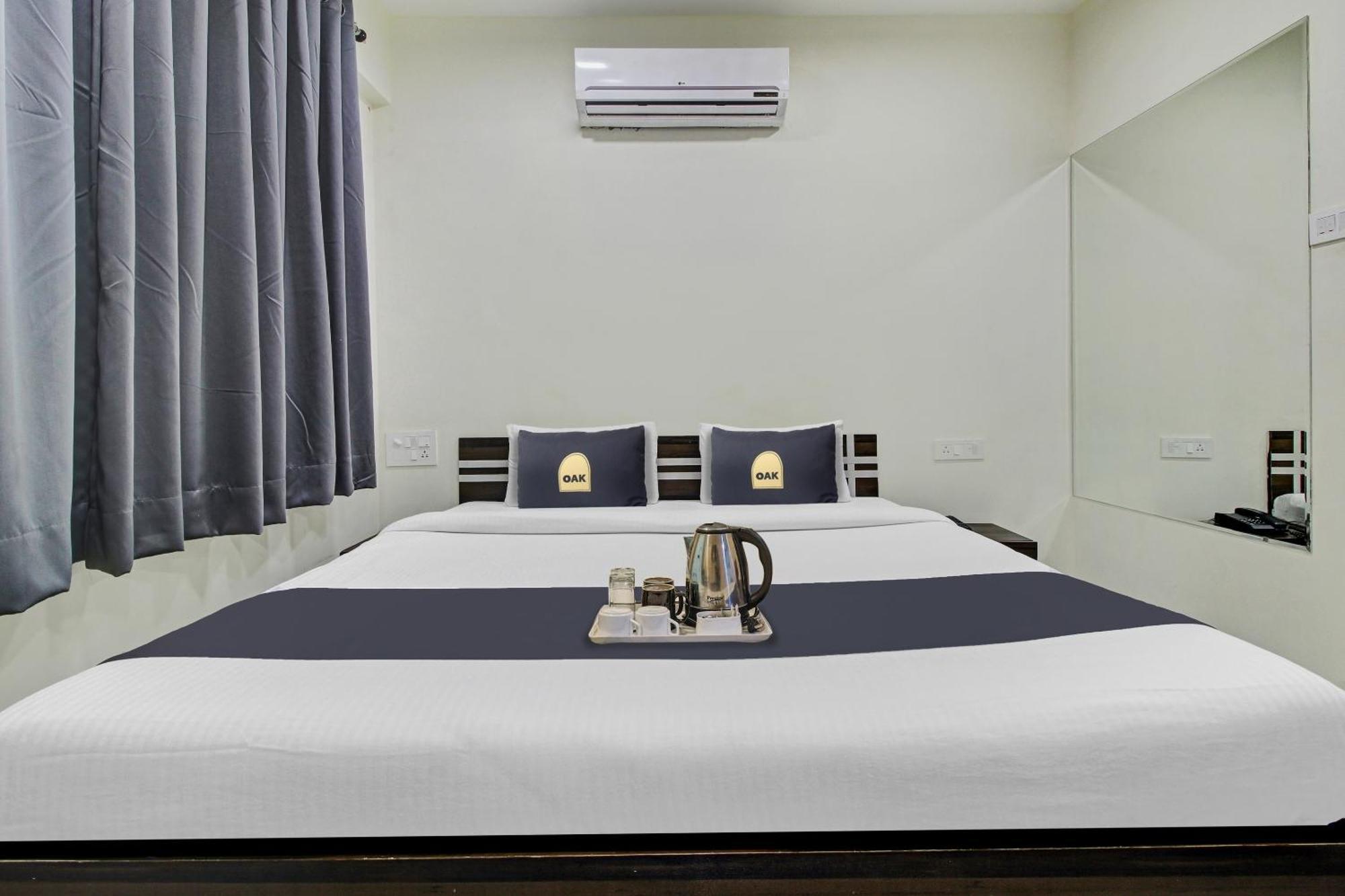 Hotel Townhouse Oak The Emerald Tree